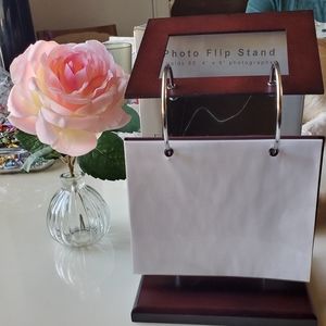 New Photo Flip Stand